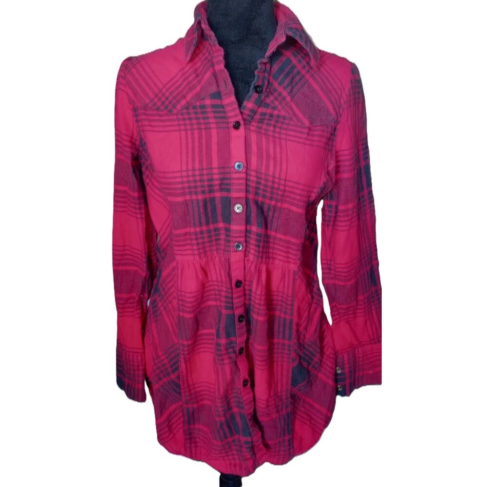 FreeShirt Women's Size Small Red & Black Long Plaid Shirt